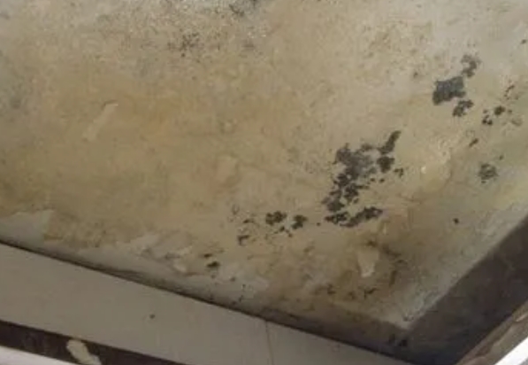 北林阳台漏水维修公司分享下北林卫生间渗水维修需要注意哪些问题。