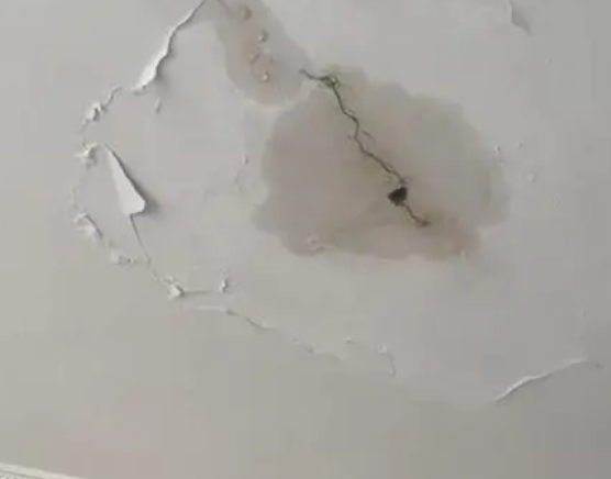 北林阳台漏水维修公司分享下屋面防水工程质量问题原因分析